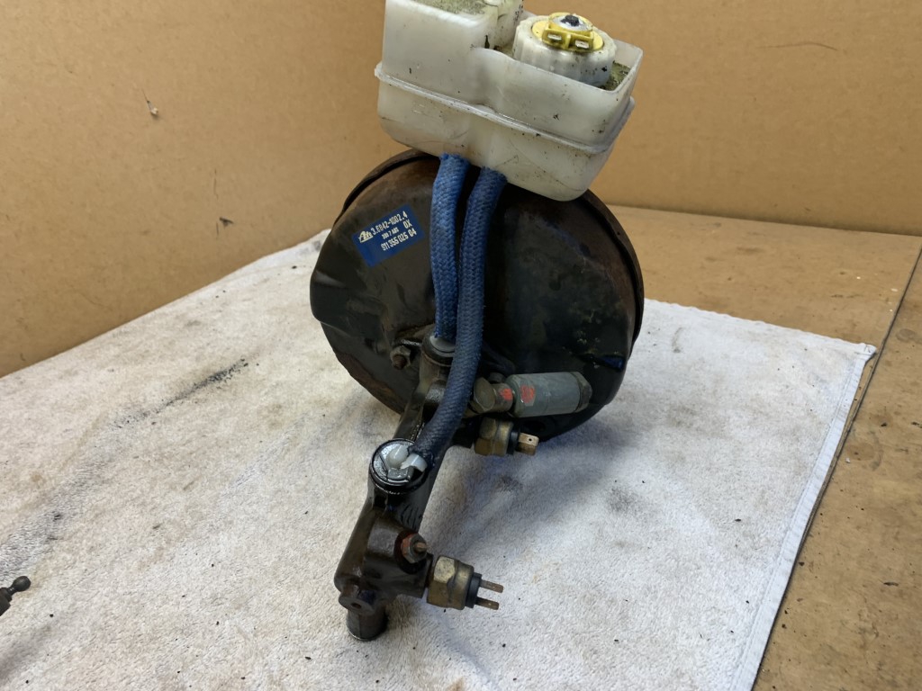 PORSCHE 911 BRAKE MASTER CYLINDER 91135502504 JJ