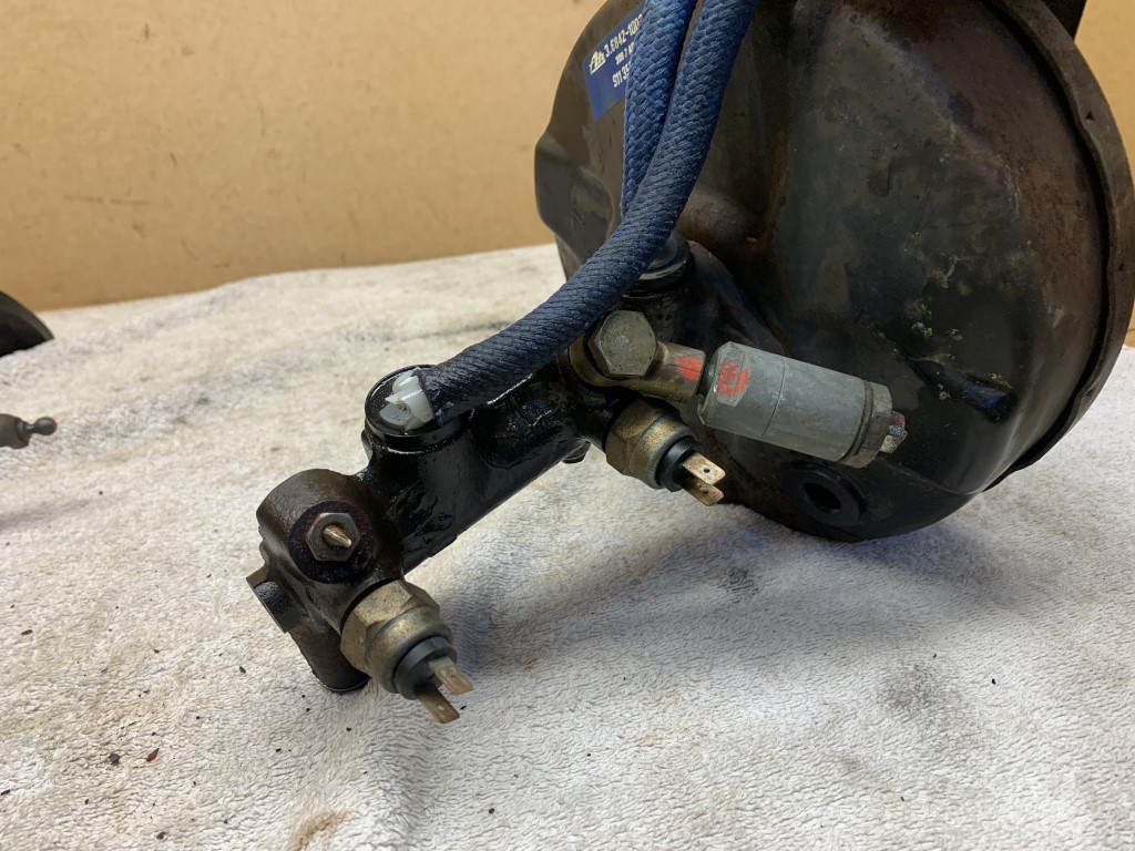 PORSCHE 911 BRAKE MASTER CYLINDER 91135502504 JJ