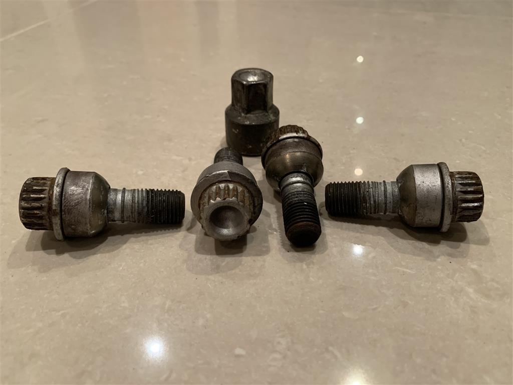 Porsche Boxster Locking Wheel Nuts Porsche 996 Locking Wheel Nuts