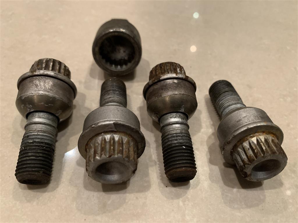 Porsche Boxster Locking Wheel Nuts Porsche 996 Locking Wheel Nuts