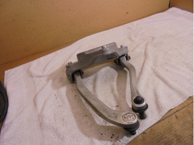 Bentley Continental GT / Flying Spur Left Front Upper Suspension Mount and Top Arms N/S/F SF37 Sub Stn