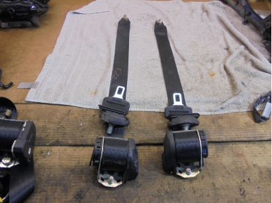 Maserati 3200GT Pair of Rear Seatbelts 2 Box Sub Stn Rm 1