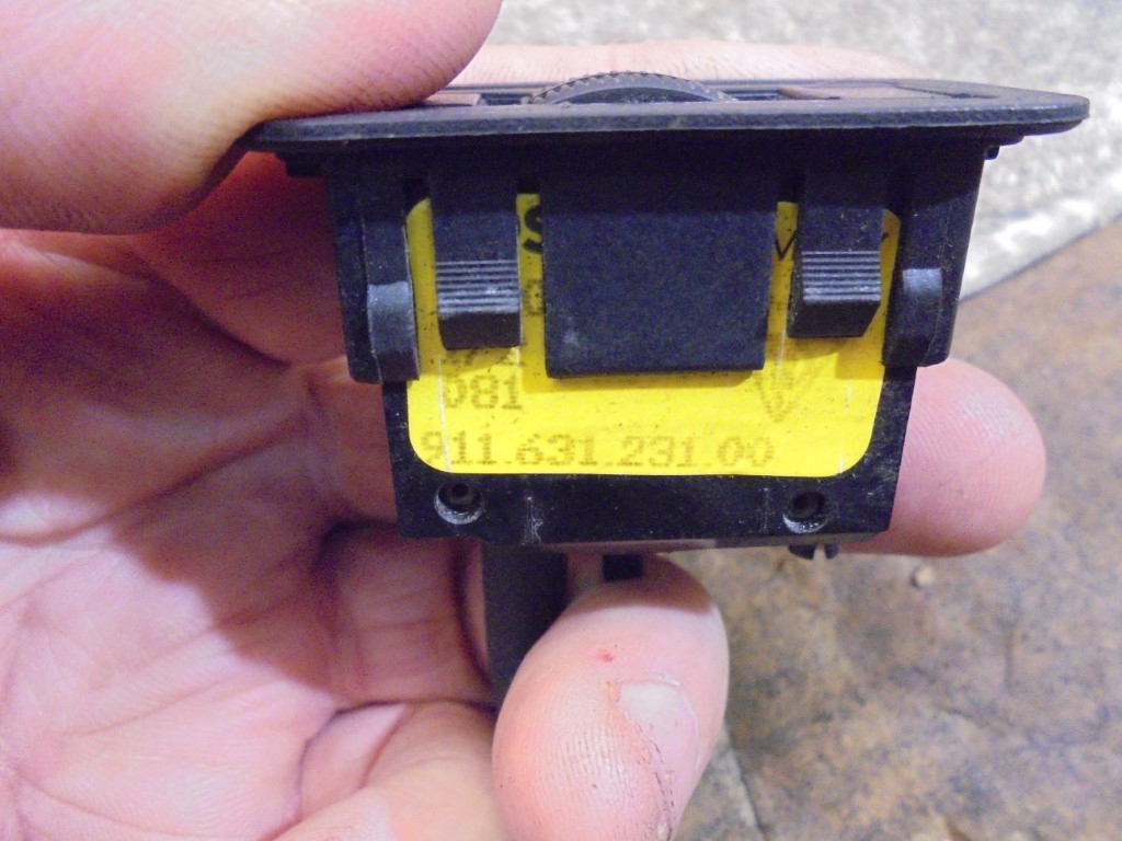 Porsche 964 C2 Cabriolet Tiptronic Headlight Levelling Switch