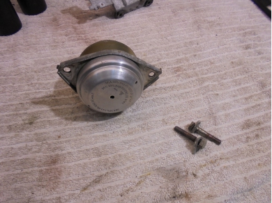 Honda or Porsche Engine Mounts 964 | Douglas Valley