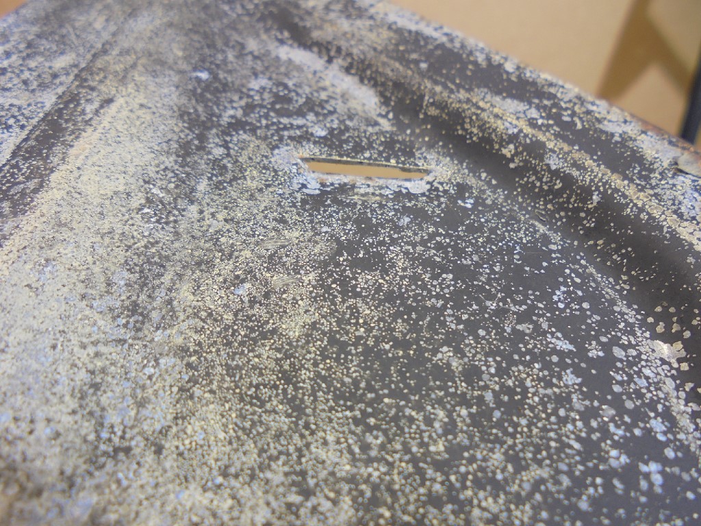 Porsche 964 3.6L RHD Coupe Fuel Pump Cover Plate 96450423100 964 3.6L RHD Coupe Fuel Pump Cover