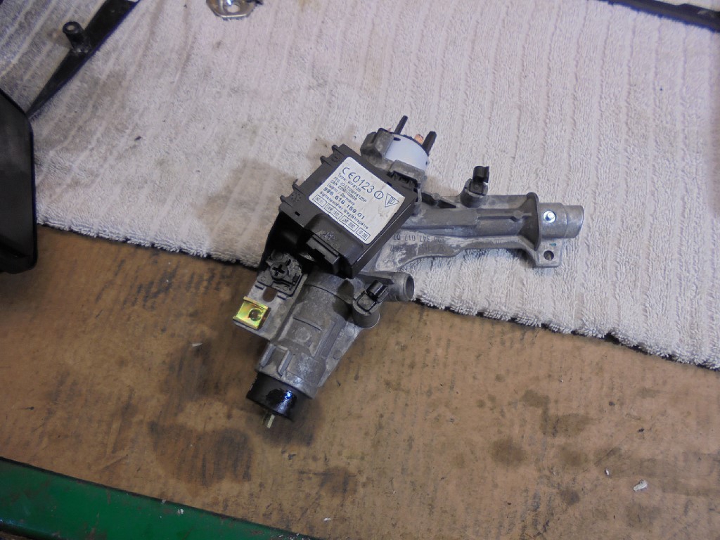 Porsche 986 Boxster S Ignition Barrel Switch and Key 99634701707