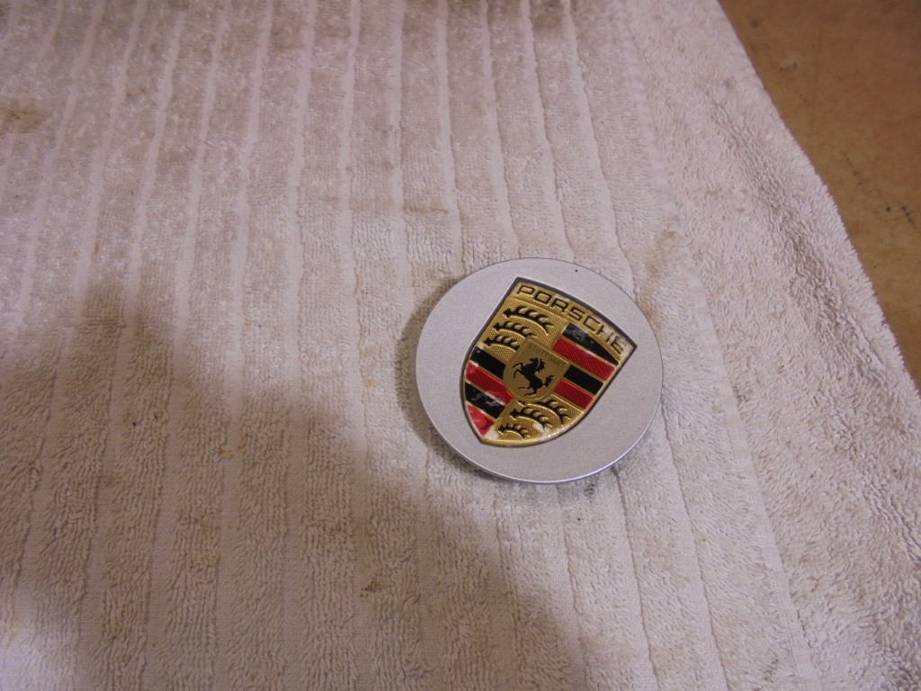 Porsche 76mm Alloy Wheel Plastic Centre Cap 7L5601149/E Porsche 76mm ...