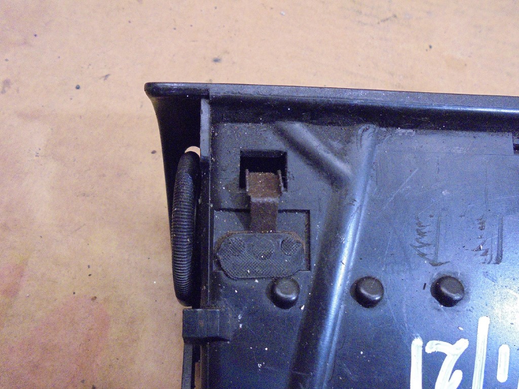 Porsche 964 Center Dash Heater Vents 91157205201 964 Center Heater