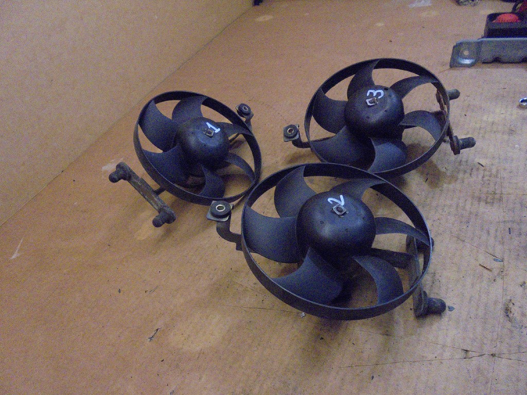 Porsche 986 Boxster Engine Bay Cooling Fan 98662403600 / 01 986 Engine