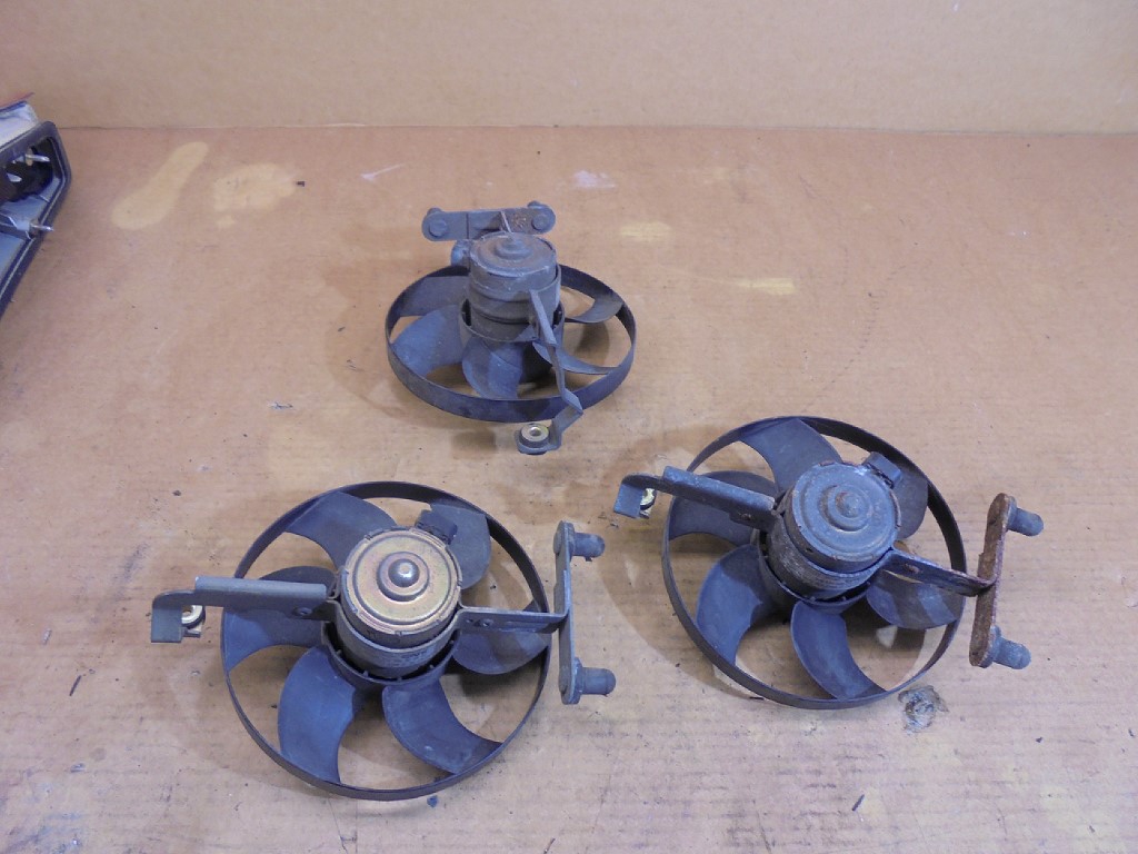 Porsche 986 Boxster Engine Bay Cooling Fan 98662403600 / 01 986 Engine