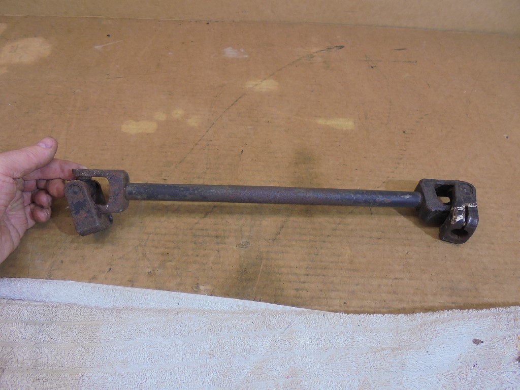 Porsche 944 2.5L Lower Steering Column Shaft FIW955 944 Lower Column Shaft FIW944 Yard1 SF11
