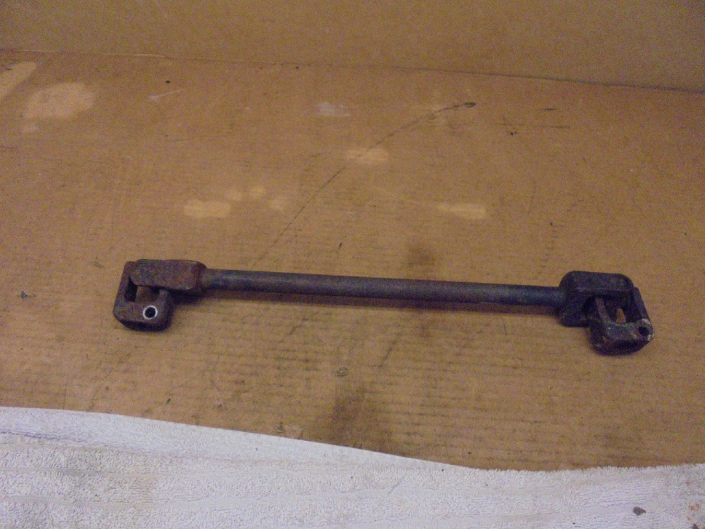 Porsche 944 2.5L Lower Steering Column Shaft FIW955 944 Lower Column Shaft FIW944 Yard1 SF11