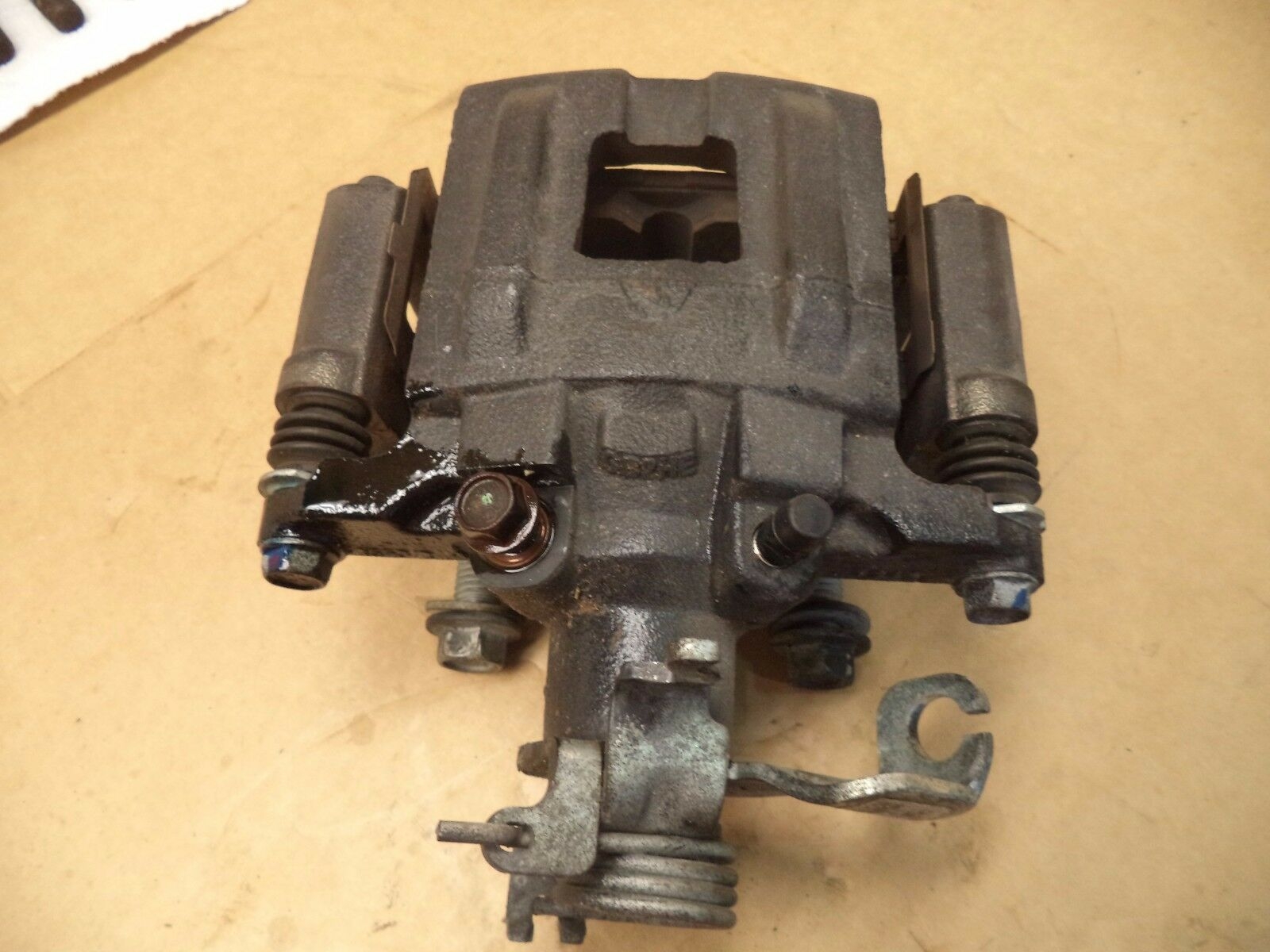 2016 FORD MUSTANG GT S550 LEFT SIDE REAR BRAKE CALIPER NSR CALIPERS