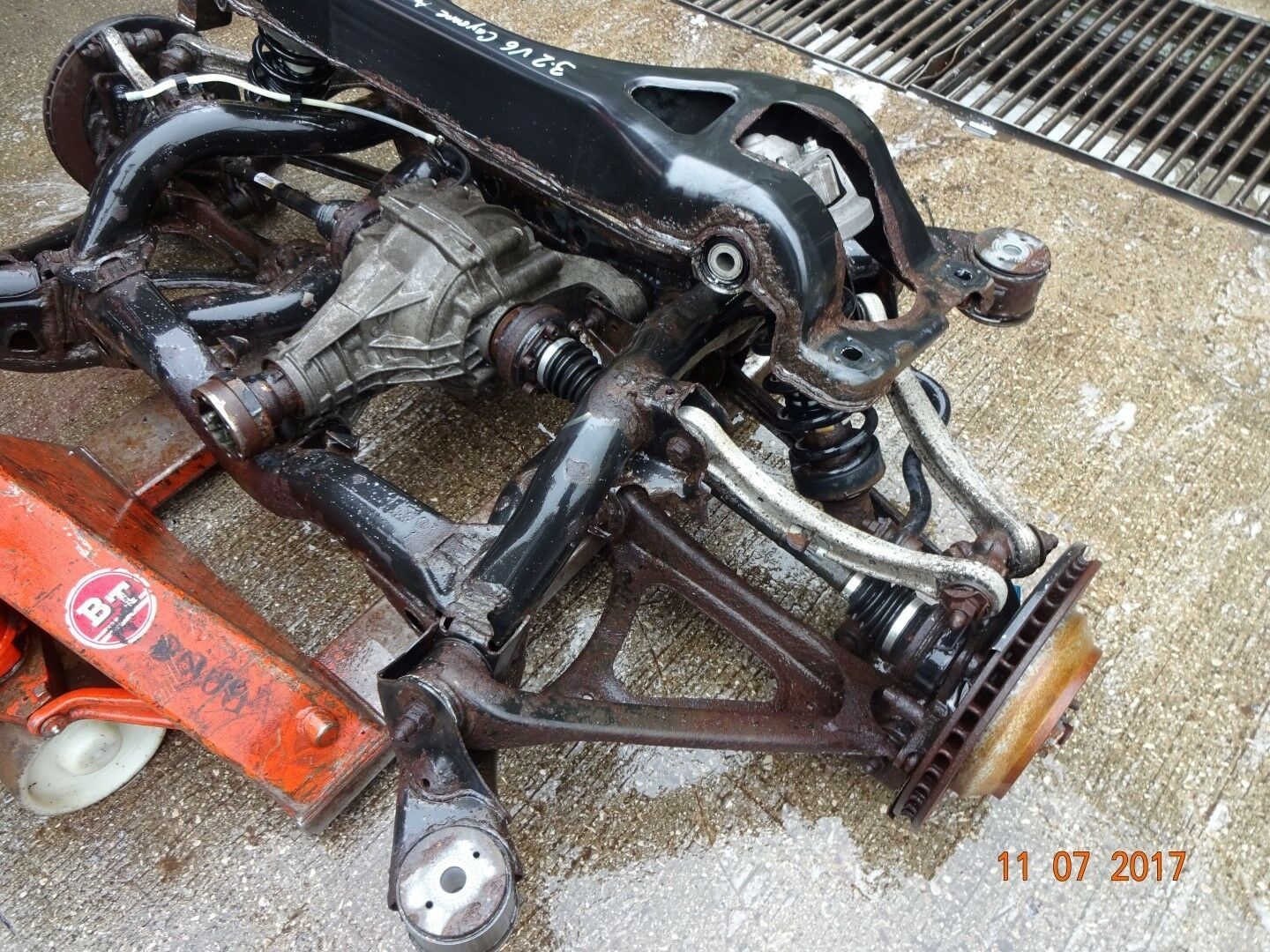PORSCHE CAYENNE 3.2 V6 PETROL REAR AXLE / SUBFRAME / SUSPENSION CAYENNE