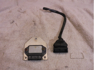 Porsche 944 Ignition Module and Mount Plate 0227100124 Yard1 SF21