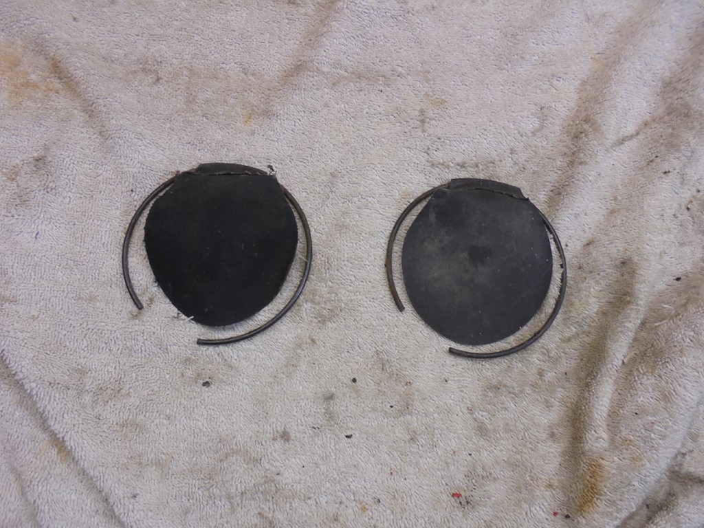 Porsche 944 Fuel Filler Drip Protection Flap and Ring 92820105702 944