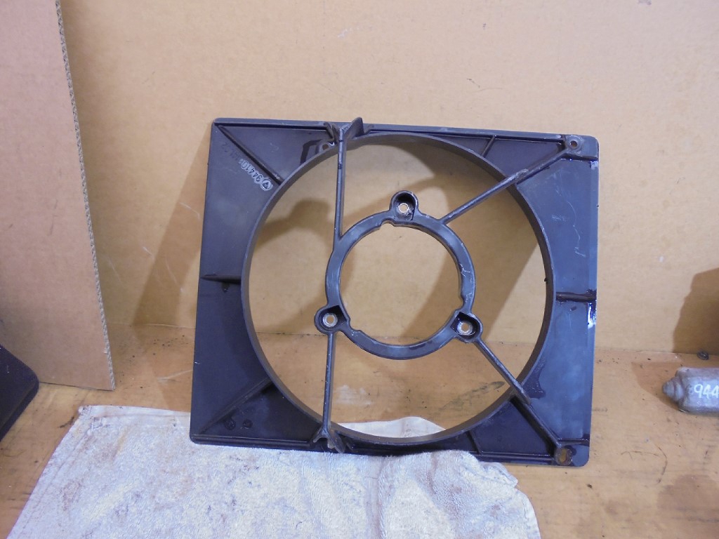 Porsche 944 Radiator Single Fan Mount 94410614102 944 Rad Fan Mount