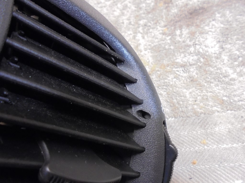 Porsche 986 Left and Right Dash Heater Vents Matched Pair 986 Pair Dash