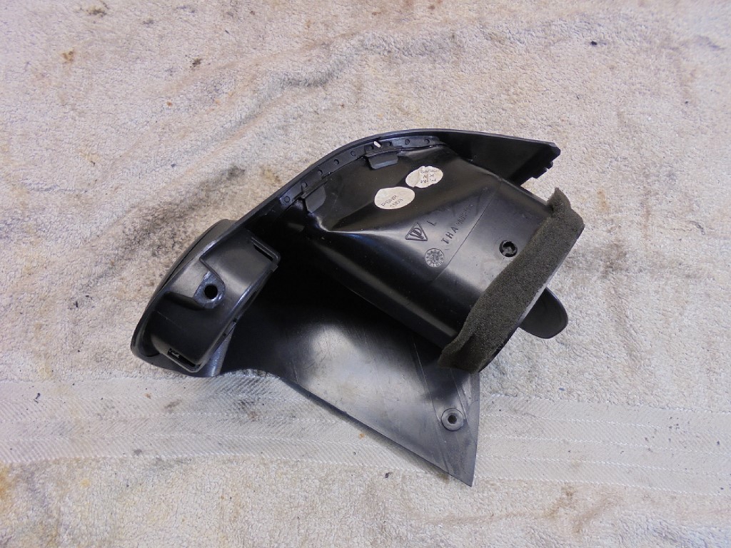Porsche 986 Left and Right Dash Heater Vents Matched Pair 986 Pair Dash