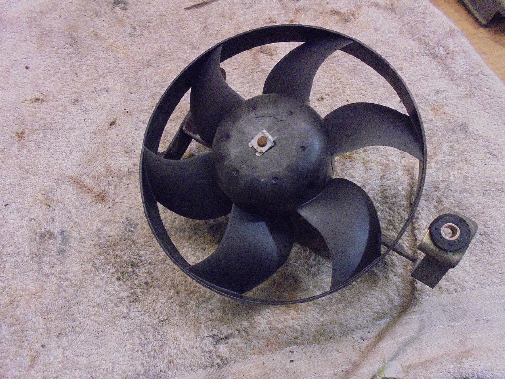 Porsche 986 Boxster Engine Bay Fan 98662403600 T782FGN 986 Eng Bay Fan