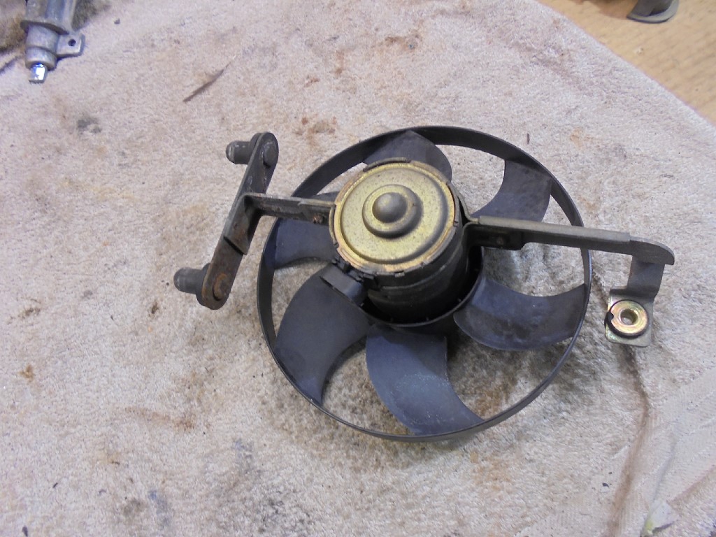 Porsche 986 Boxster Engine Bay Fan 98662403600 T782FGN 986 Eng Bay Fan