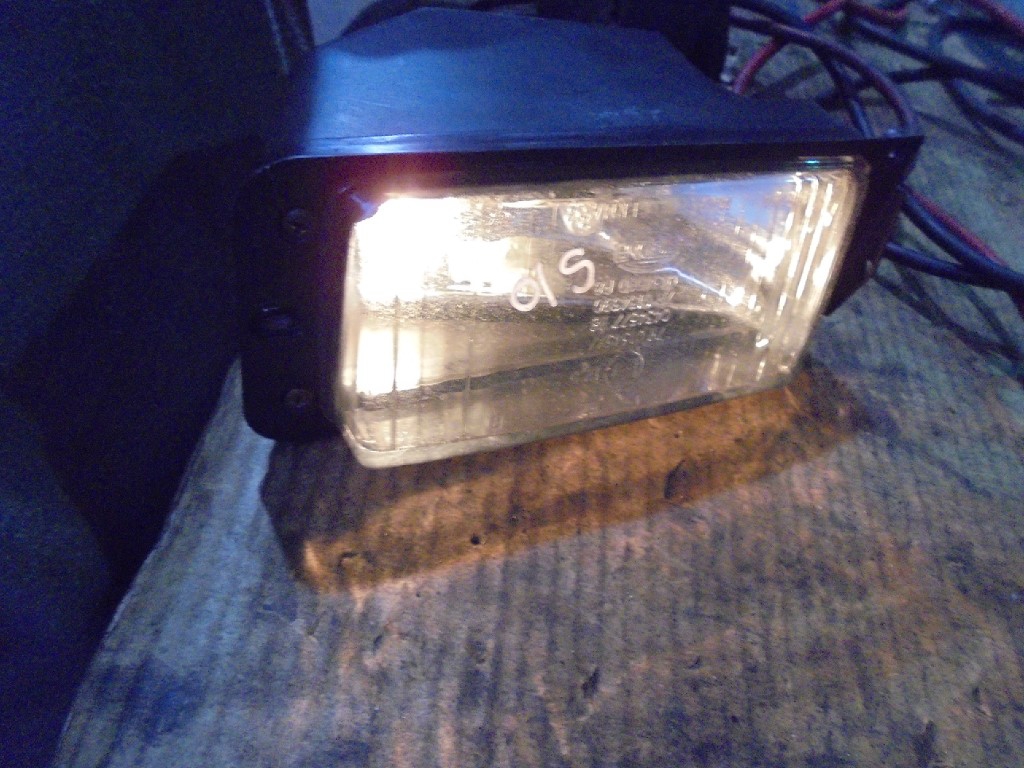 Porsche 944 Right Front Bumper mounted Light 944 O/S/F Bumper mounted Light Yard SF52