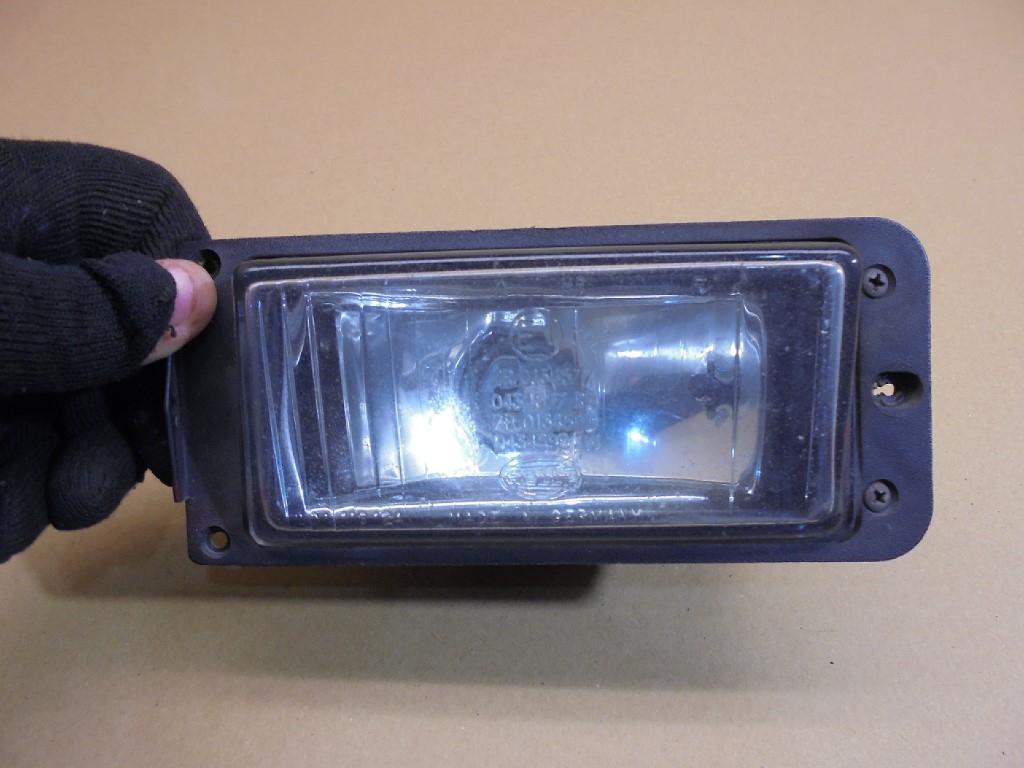 Porsche 944 Left Front Bumper mounted Light 944 N/S/F Bumper mounted Light Yard SF52