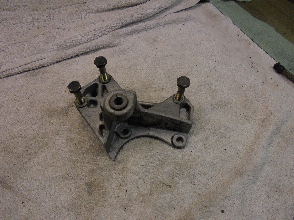 Porsche 928 Power Steering Pump Mount / Bracket 9283471210R 928 Pwr Stg