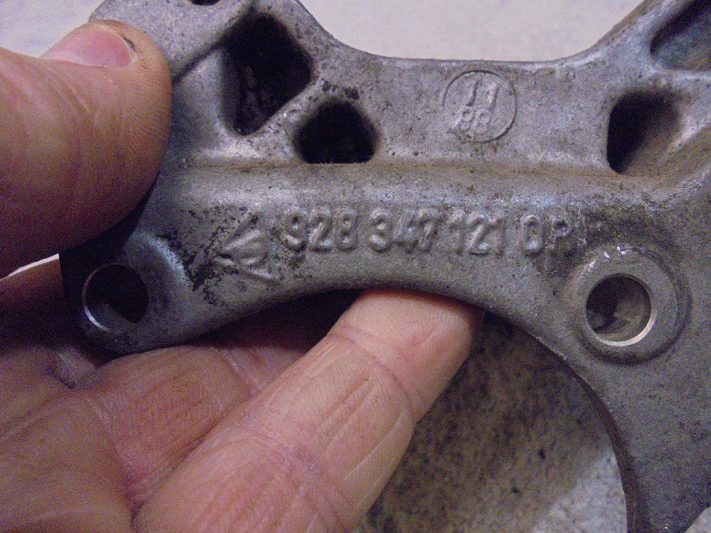 Porsche 928 Power Steering Pump Mount / Bracket 9283471210R 928 Pwr Stg