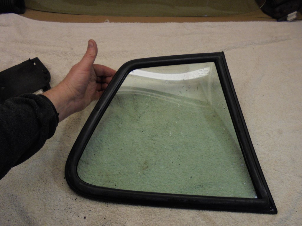 Porsche 944 Coupe Left Side Rear Quarter Glass 477845311A 944 N/S/R 1/4 ...
