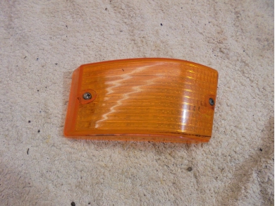 Porsche 944 Right Front Indicator Lens DAMAGED O/S/F Yard SF81