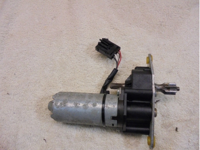 BMW X5 E53 Right Front Seat Adjustment Motor 1123501 O/S/F Yard SF94