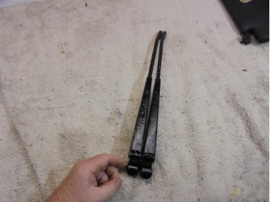 TVR Wiper arm Pair Yard SF96