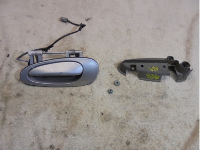Porsche 986 / 996 Left Outer Door Handle 99653706106 in Silver 986/996 N/S Yard SF125