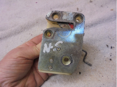 Jenson Jensen Healey Left Door Lock FOR PARTS N/S Yard SF126