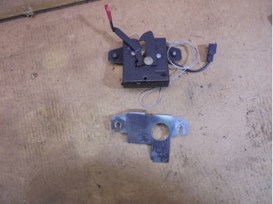 Porsche 986 / 996 Bonnet Lock 99651105301 986/996 Yard SF123