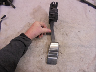 Ford Mustang RHD Mk6 S550 Accelerator / Throttle Pedal GR3C-9F836-AA Yard SF19