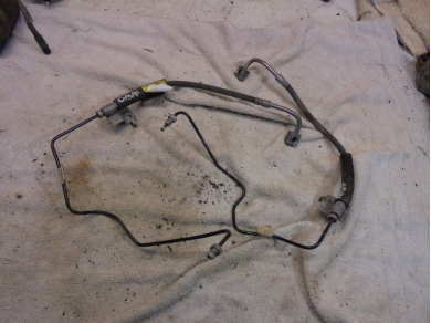 Ford Mustang RHD Mk6 S550 Pair of Front Brake Pipes FOR PARTS Yard SF40