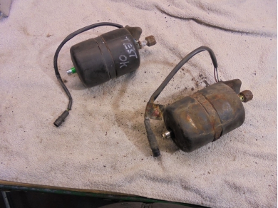 Porsche 944 Fuel Pump 94460810204 Yard SF113