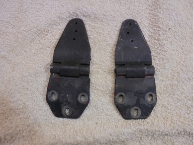Ferrari F348 / F355 Pair of Bonnet Hinges 62062600 F348/F355 Yard SF19