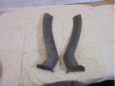 Porsche 944 S2 Pair of Front Sill End Trims 95155919400 / 95155919300 Caps Yard SF90