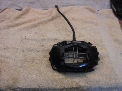Ferrari F355 Right Rear Brake Caliper 169827 FOR REFUBISHMENT O/S/R Yard SF105