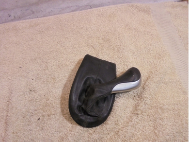 Porsche 986 / 996 Gear Knob and Gaiter 99655265501 FOR REFURBISMENT 986/996 Yard SF4