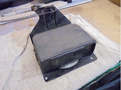Porsche BECKER Silverstone CDC-3 Multi CD Player 99364513000 FOR PARTS Yard SF77