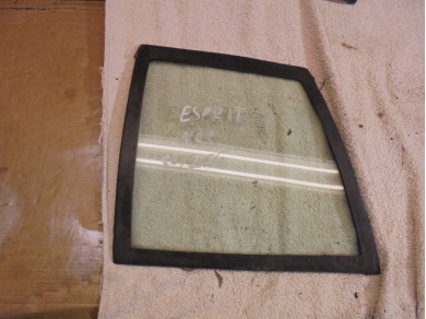 Lotus Esprit Left Rear Quarter Glass Window A079U4551F Tinted N/S/R 1/4 Box Under Rack
