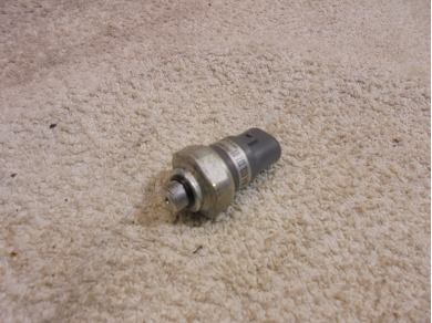 Porsche 986 / 996 AC Pressure Switch 96461313701 986/996 Yard SF39