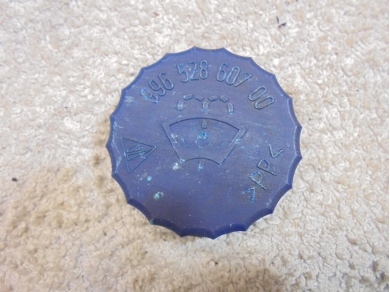 Porsche 986 / 996 Windscreen Wash Bottle Cap 99652860700 986/996 Yard SF36