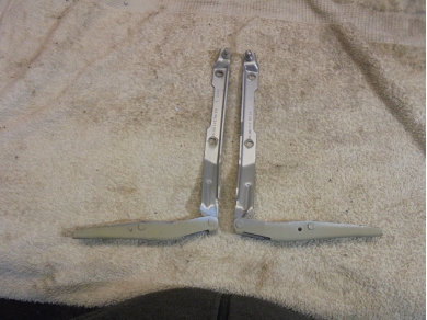 Porsche 986 / 996 Bonnet Hinges Pair 99651115101 / 99651115201 in Silver 986/996 Pr Yard SF101