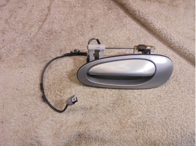 Porsche 986 / 996 Left Outer Door Handle 99653706106 in Arctic Silver 986/996 N/S EX Sub SF3 9/7/25