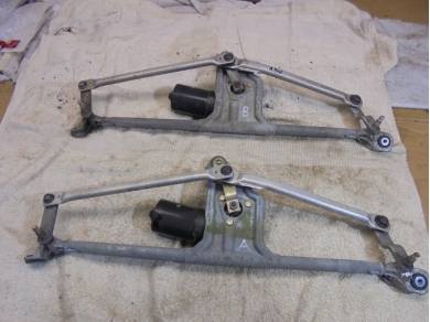 Porsche 986 / 996 Front Wiper Motor and Linkage 0390241351 / 99662803600 986/996 Rack Yard SF127